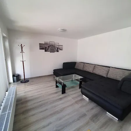 Apartmanovy Dom Stela * Bešeňová
