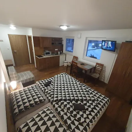 Apartmanovy Dom Stela شقة *